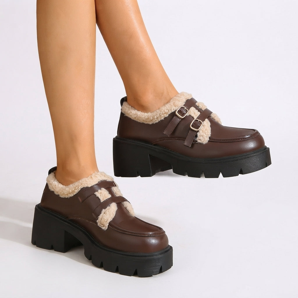 Kvindelige platform monk-sandaler med rem
