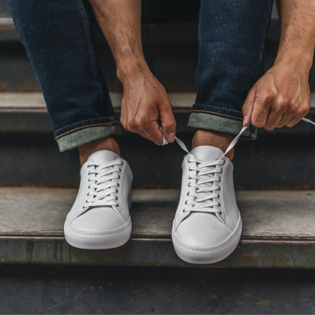 Lave sneakers til mænd i læder